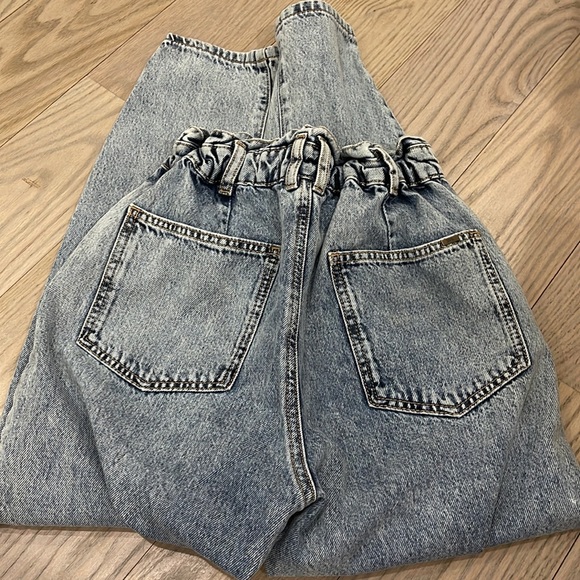 ZARA PAPER-BAG DENIM - Picture 3 of 4